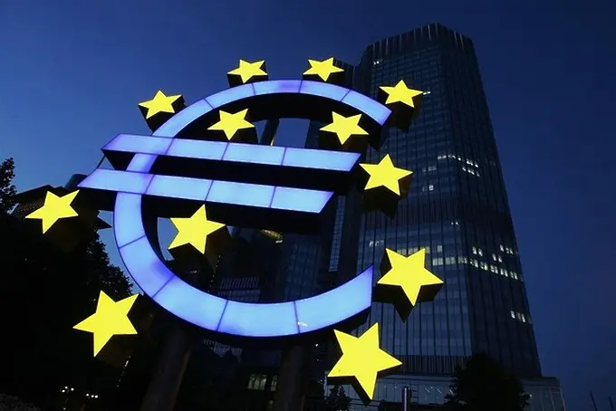 Прогноза: Еврото ще се разпадне