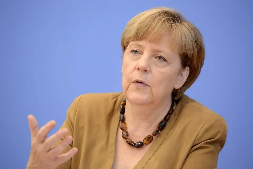 Меркел за сваления самолет: Положението е много, много сериозно