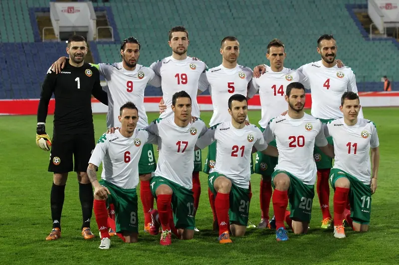 Опашки за билети за мача България - Хърватия