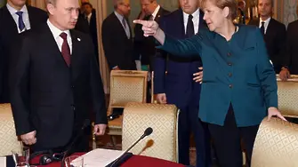 Ройтерс: Меркел била на тайна среща с Путин в Бризбейн