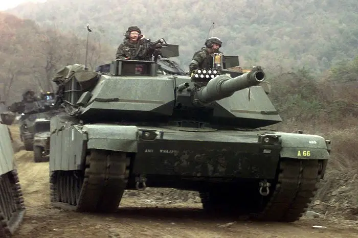 US генерал: Може да пратим танкове в България заради Украйна