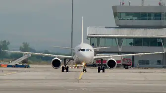 Съмнителен багаж в турски самолет на летище София