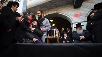Погребаха парижките заложници в Израел