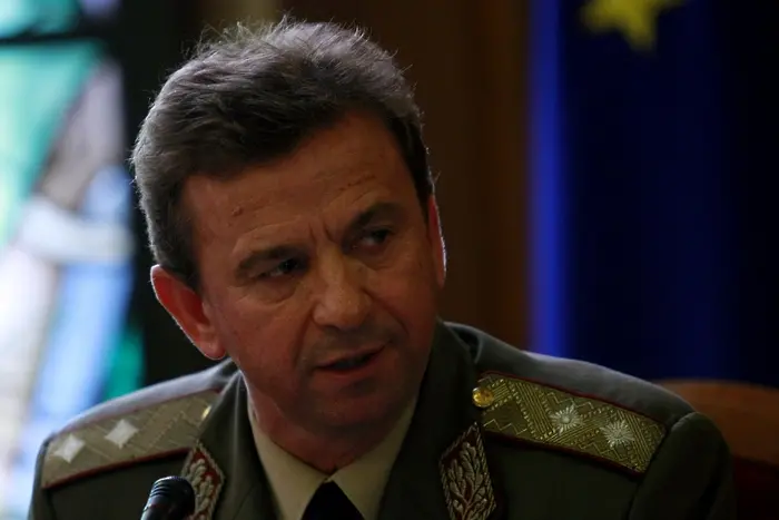След тежка борба с рака почина генерал-майор Нейко Ненов