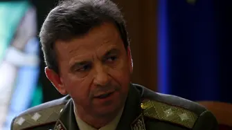 След тежка борба с рака почина генерал-майор Нейко Ненов