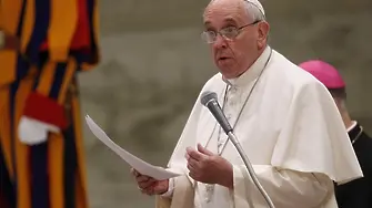 Папата разреши опрощаването на аборта