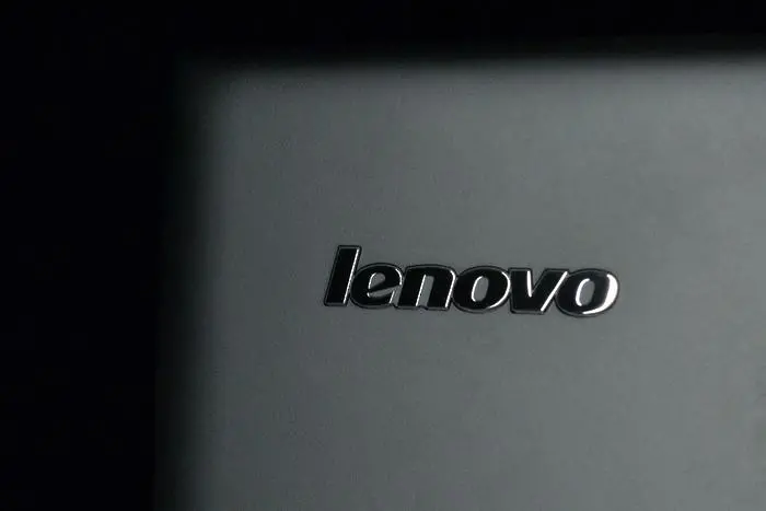 Продуктите Lenovo ще поскъпнат заради американските мита, но отчитат двойни печалби
