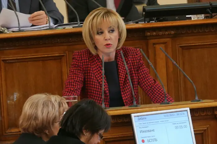 Манолова формира женски блок срещу пенсионната реформа