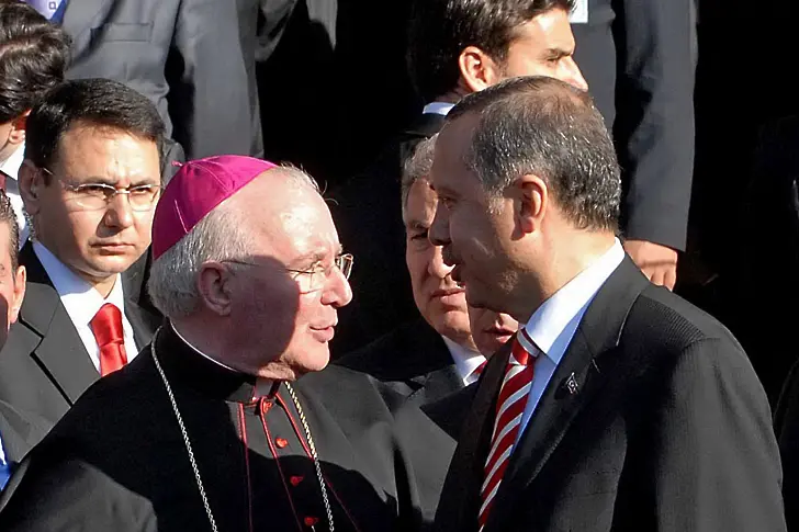 Турция скочи на папата заради арменския геноцид
