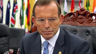 Австралийският премиер поставя рекорди... в пиенето на бира (видео)