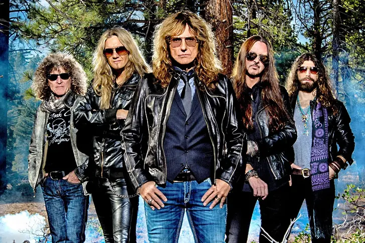 Whitesnake се завръщат с хитове в пурпурно