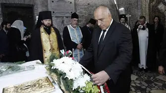 Главата на македонската църква на молебен с Борисов