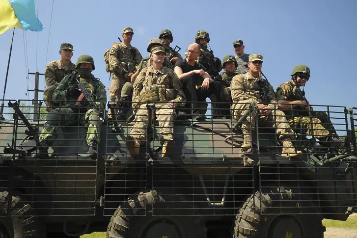 Военната намеса на Русия е опит за предотвратяване на промяната в Украйна
