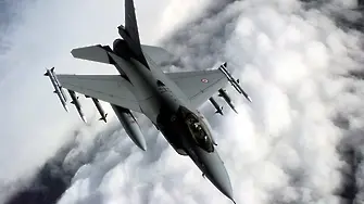 Купуваме ескадрила изтребители F-16