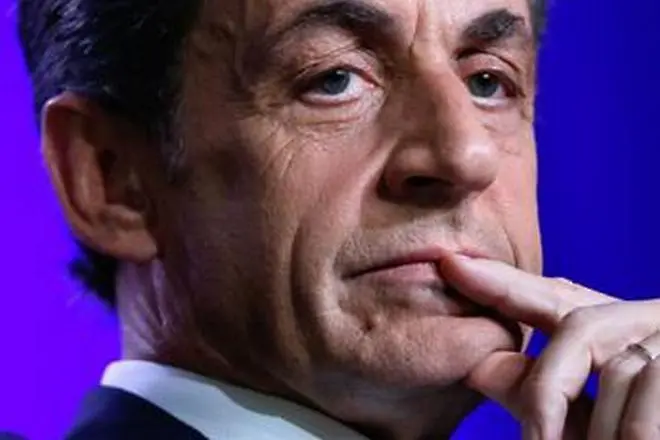 Саркози - осъден на 3 години затвор, две от които условно