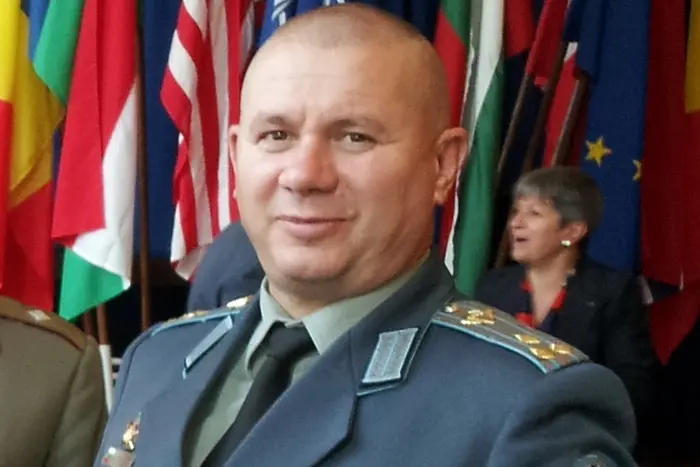 Ген. Шивиков влиза в битката за кмет на Карлово