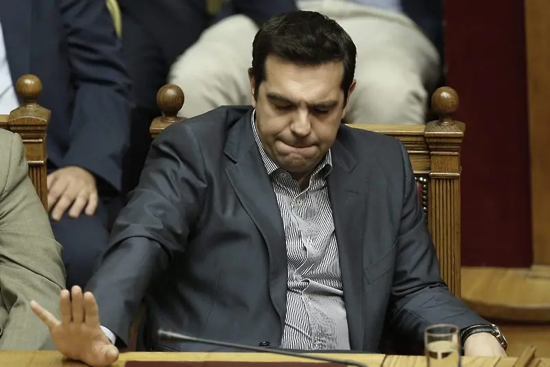 Гръцкият парламент с 