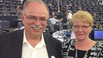 Гръцки евродепутат: Германия се опитва да свали Ципрас