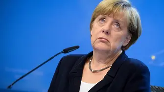 Психоаналитик: Меркел се надценява, нарцистична е и ще свърши като Хонекер