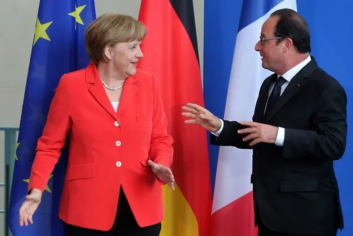 Меркел: Няма още условия за започване на преговори с Гърция. Оланд: Вратите за споразумение са отворени (обновена)