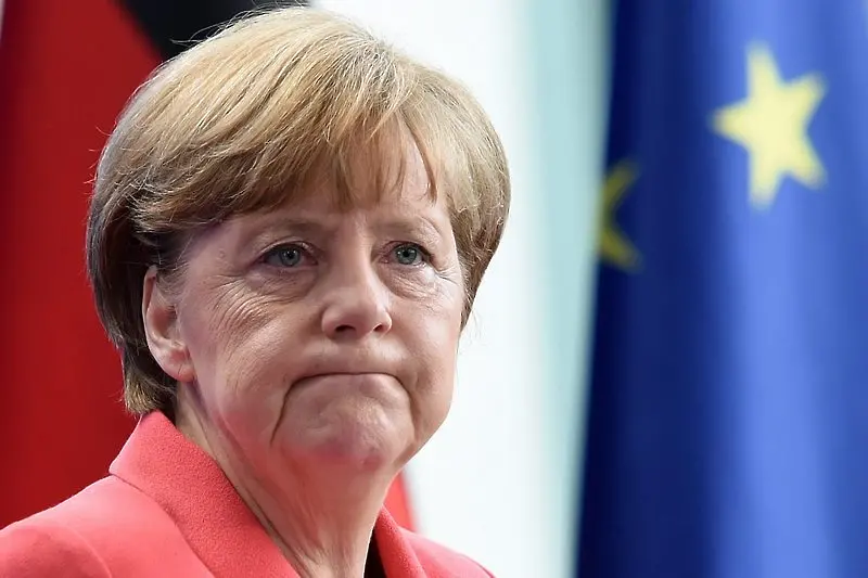 Приближен на Меркел заплаши непослушни депутати заради Гърция