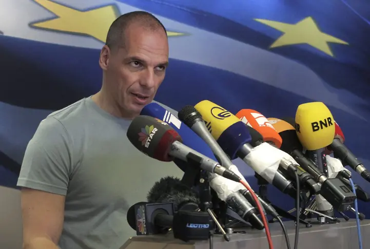 Варуфакис: Германия иска Grexit, за да сплаши французите