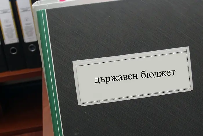 С бюджета за 2021 г. Борисов подновява ипотеката на държавата в полза на олигархията