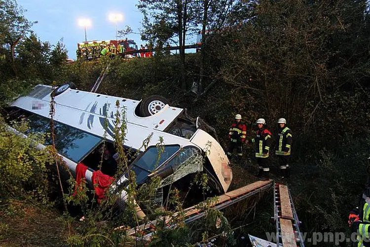 34 българи ранени при автобусна катастрофа в Германия
