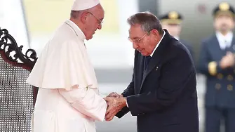 Папата в Куба: Дайте повече свобода на църквата (снимки)