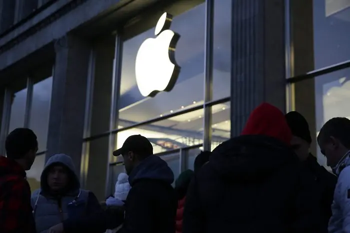 Apple съди Qualcomm за 30 милиарда