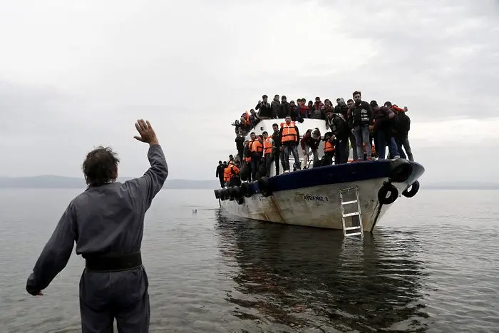 ЕС плаща временни квартири на бежанци в Гърция с €80 млн. от бюджета си