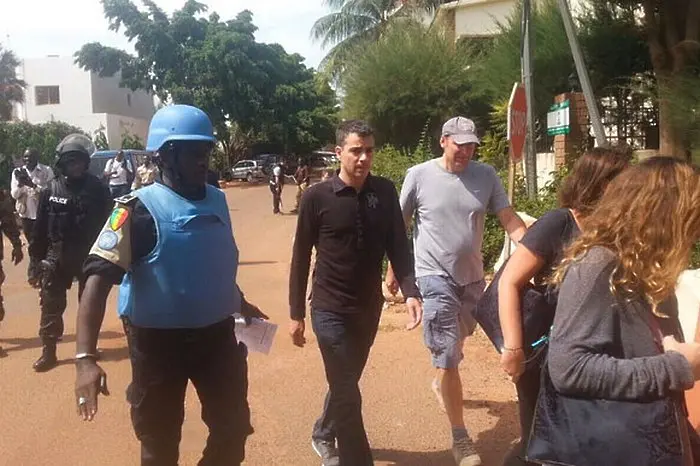 30 заложници освободени в Мали (видео на живо)