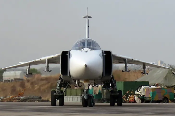 Руски военен експерт: При въздушен бой Су-24 няма шанс срещу Ф-16