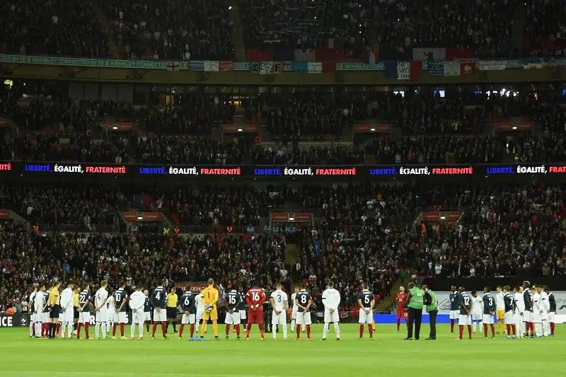 Химнът на Франция ще звучи по стадионите на Европа през уикенда