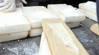 75 кг кокаин в Бургас - скрит в пратка с банани. Открил го служител на склад