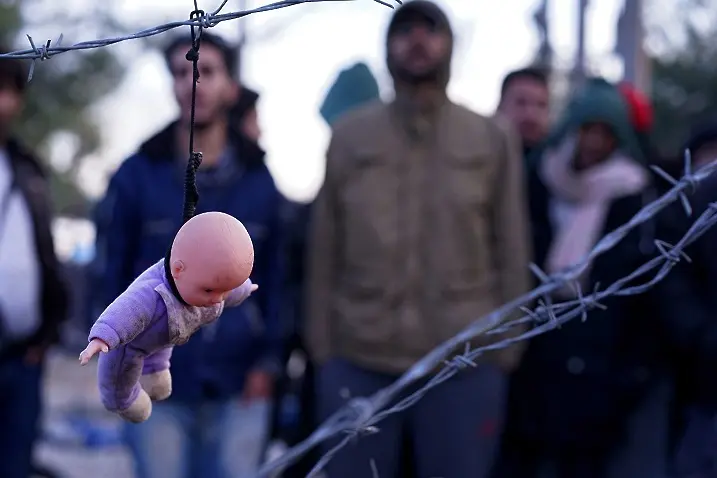 Брюксел замисля постоянна схема за разпределяне на бежанци