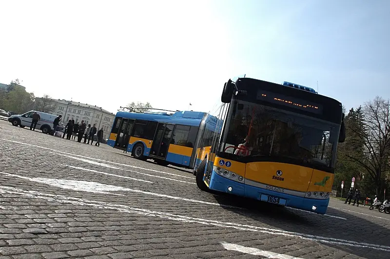 Тестват за COVID-19  всички шофьори в градския транспорт на София