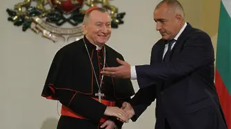 Кардинал Паролин: Ще предам на папата поканата за посещение в България