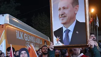 Назрява ли бунт срещу Ердоган в управляващата партия?