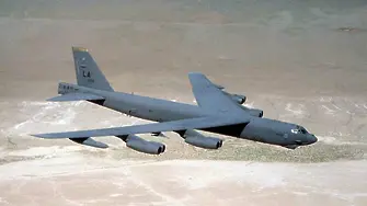 САЩ пратиха бомбардировачи-гиганти срещу ДАЕШ
