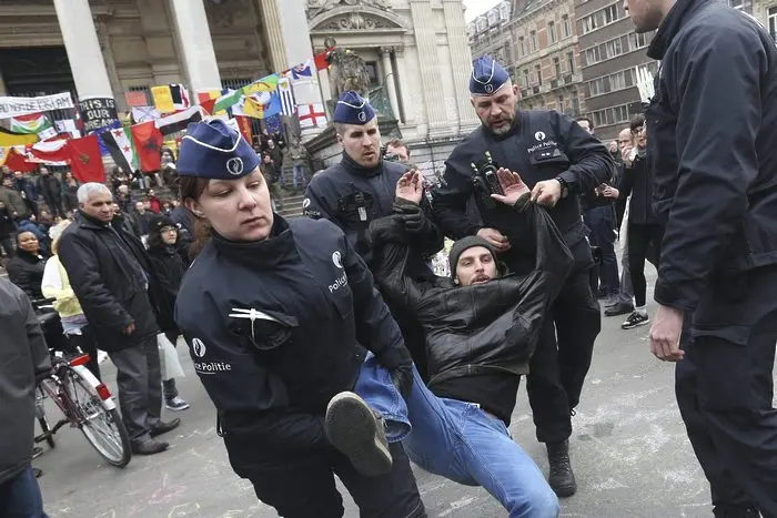 Арести и сблъсъци в Брюксел (СНИМКИ)