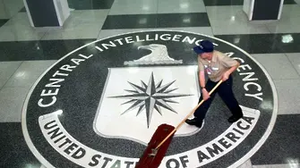 Секретен информатор: ЦРУ стои зад Досиетата 
