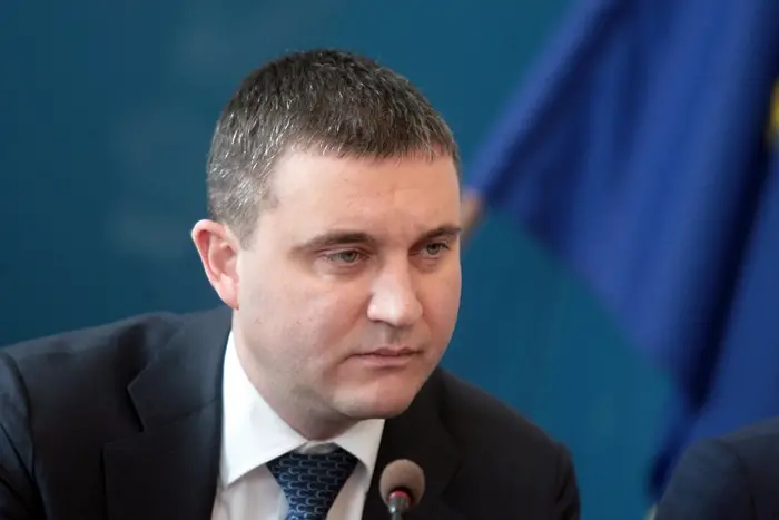 Горанов: Ще пиша на шефа на ЕБВР за казуса 