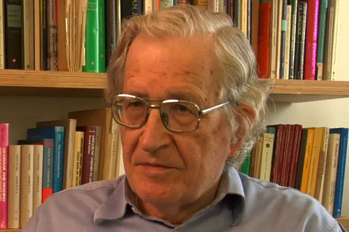 Ноам Чомски: САЩ са свръхсила, но не бива да притискат целия свят