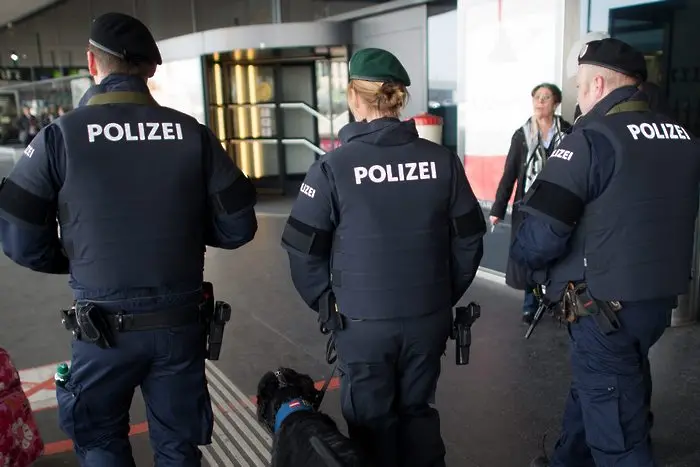 Три жертви и 11 ранени при стрелба в Австрия