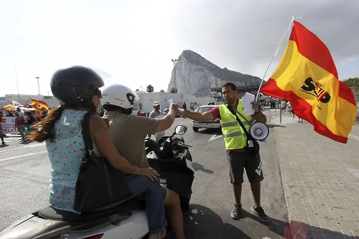 Гибралтар може да предпочете Испания, ако Лондон напусне ЕС