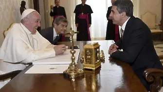 Папата към Плевнелиев: Важен е обикновеният човек (СНИМКИ)