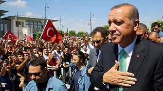 Това, което прави Ердоган, е невиждано от Сталин насам