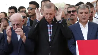 Ройтерс: Изтребители прехванали Ердоган, но не стреляли