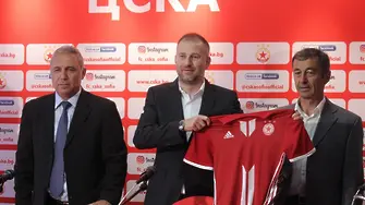 Румънският треньор на ЦСКА подава оставка